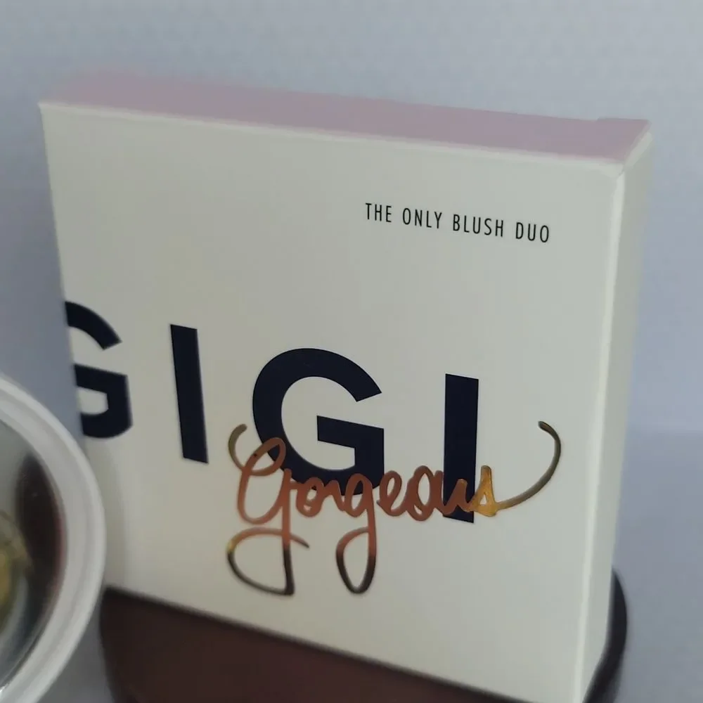 Gigi Gorgeous The Only Blush Duo: Authentic + Pride